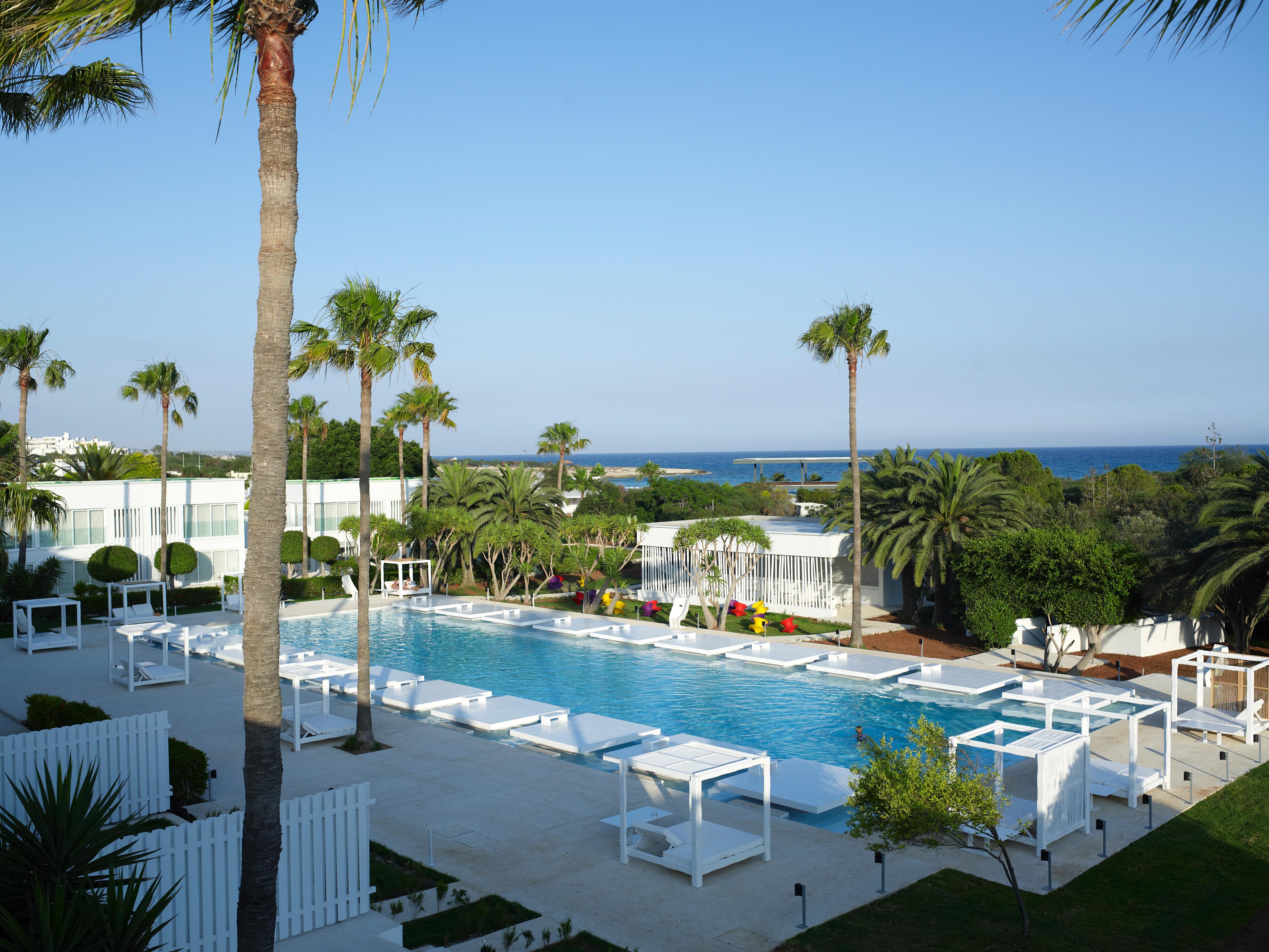 So White Beach Resort Agia Napa Exterior foto